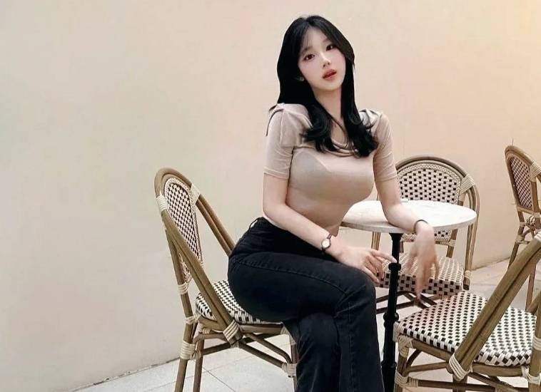 セクシーな顔立ちの韓国トップモデル！
