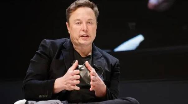 アメリカは大混乱！70万人以上が街頭に集結、ハリス氏は公の場で批判