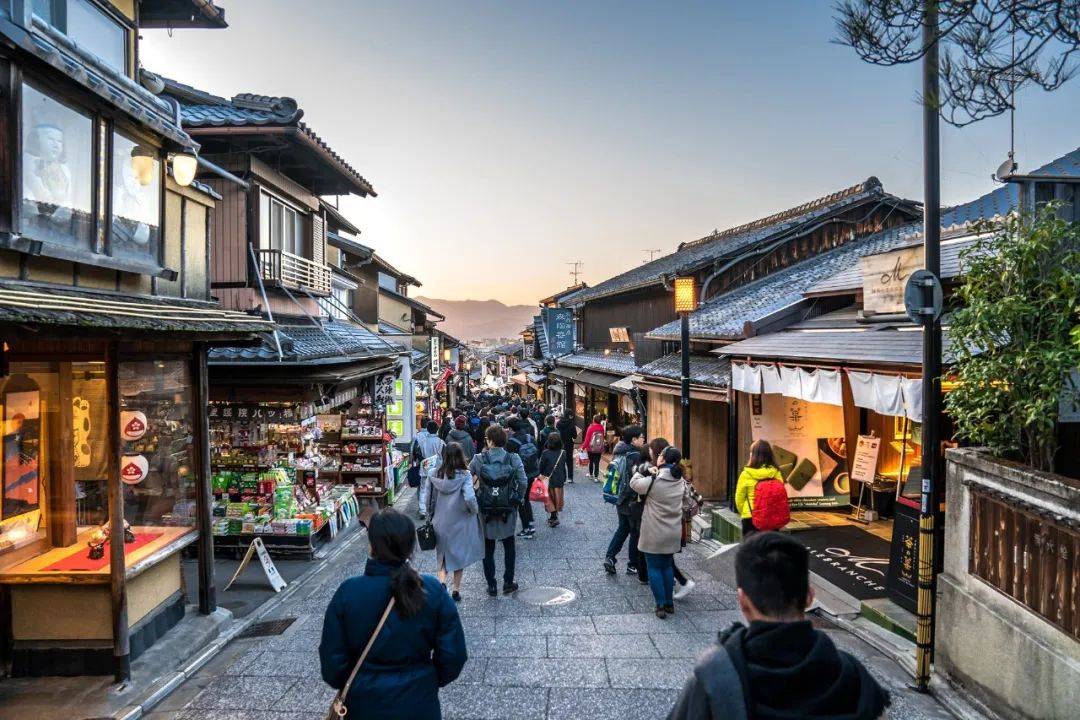 日本、労働力不足に対処へ：外国人移民が鍵に