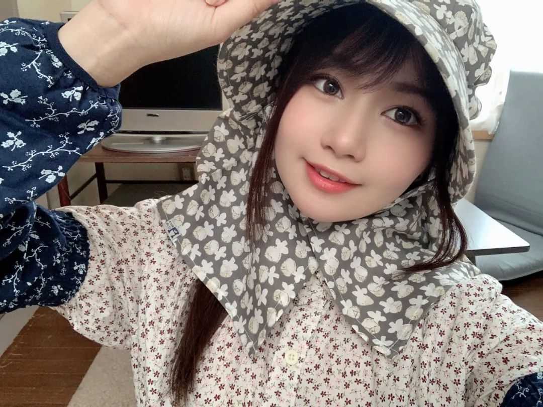 文化の融合:アマチュアモデルが多様性を祝う 160