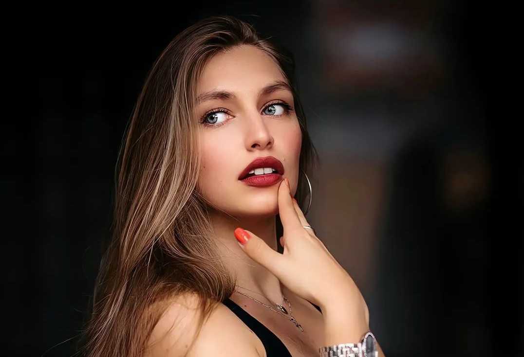 海岸の反射:海辺のアマチュアモデル 163