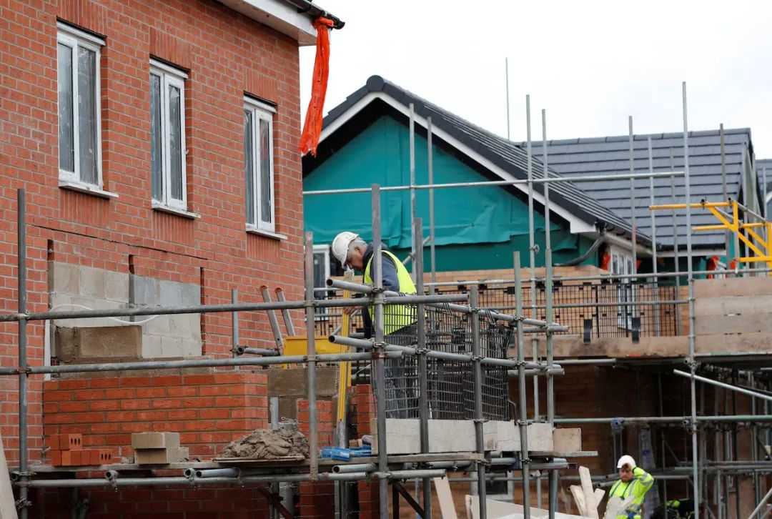 英国の住宅価格は安定、企業投資は英国へシフト