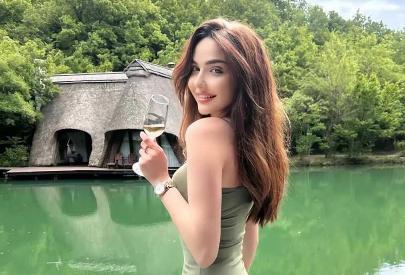 外国人美女の日常写真:第175号 - アマチュアモデルのスタイリッシュな日常スナップ