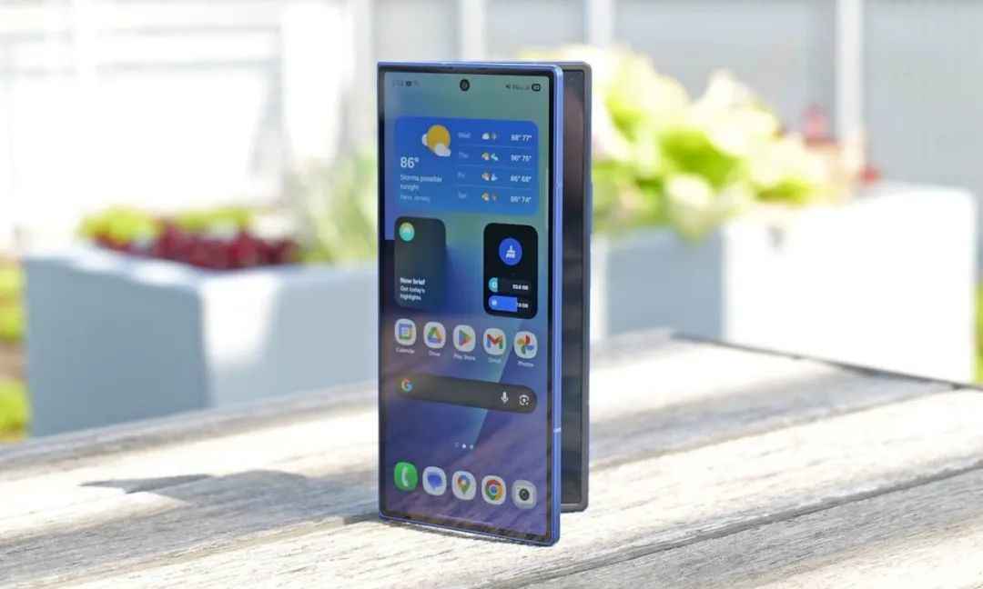 Samsung Galaxy Z Fold 7/Flip 7が予約受付開始：洗練されたデザインが好評、しかし修理費用の高騰が懸念材料